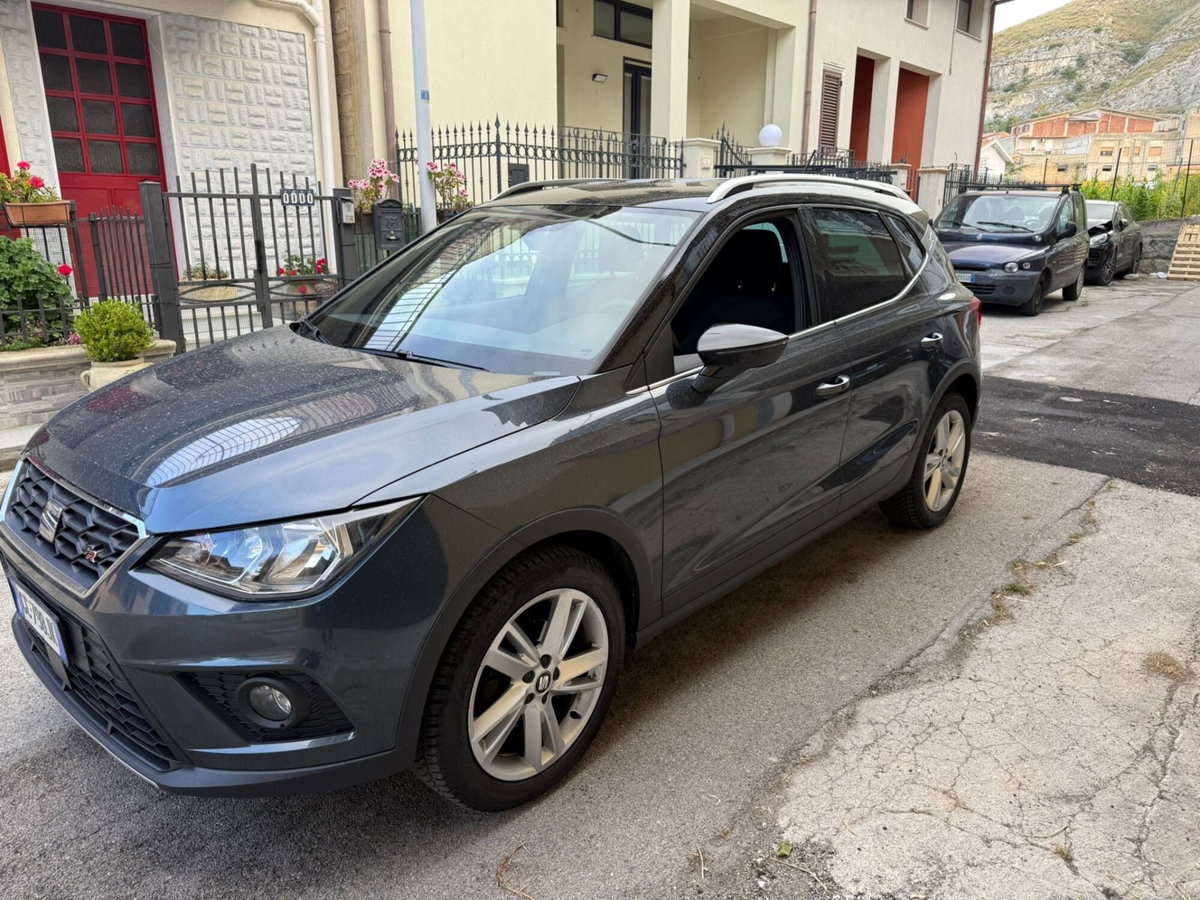 SEAT Arona 1.0 TGI FR (4)