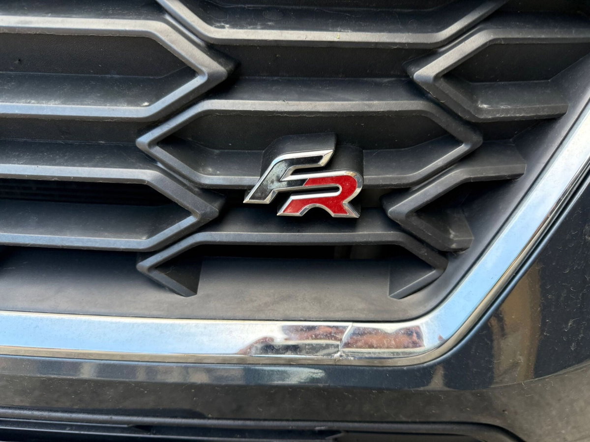 SEAT Arona 1.0 TGI FR (7)