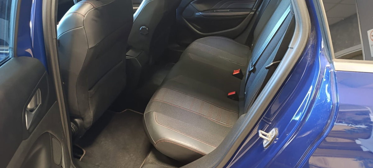 Peugeot 308 SW BlueHDi 150 S&S GT Line (10)