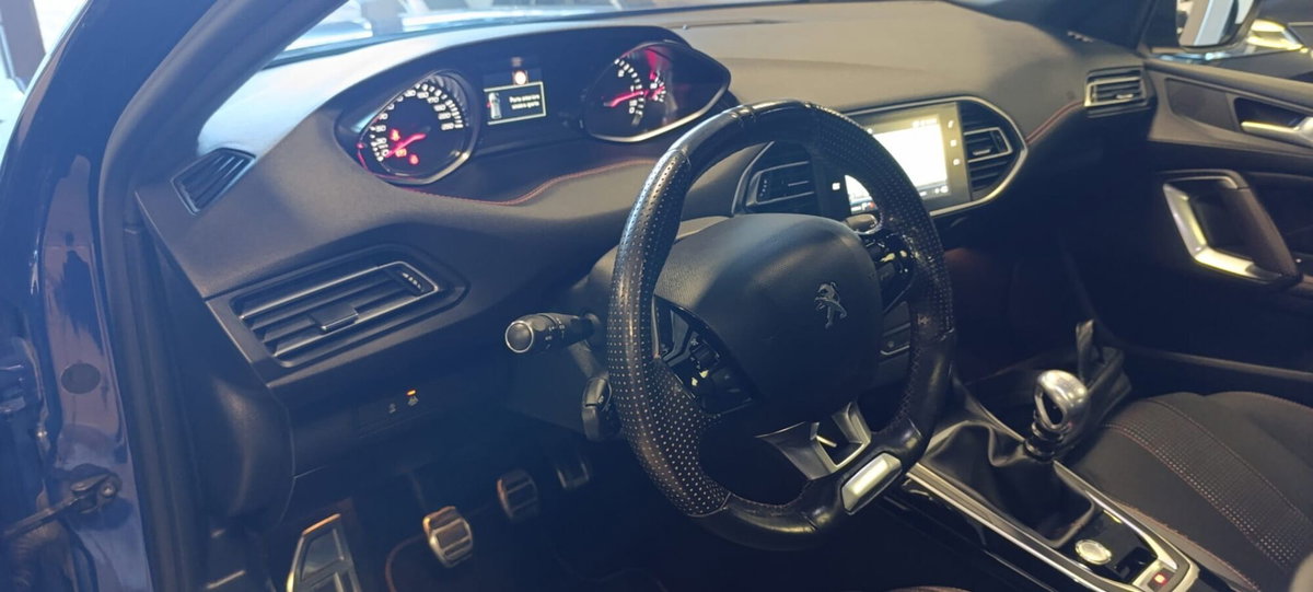 Peugeot 308 SW BlueHDi 150 S&S GT Line (14)