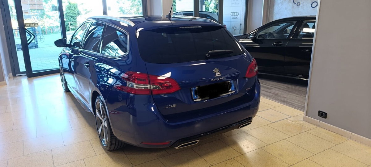 Peugeot 308 SW BlueHDi 150 S&S GT Line (6)