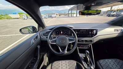 Volkswagen Polo 1.0 tsi R-Line 95cv dsg (15)