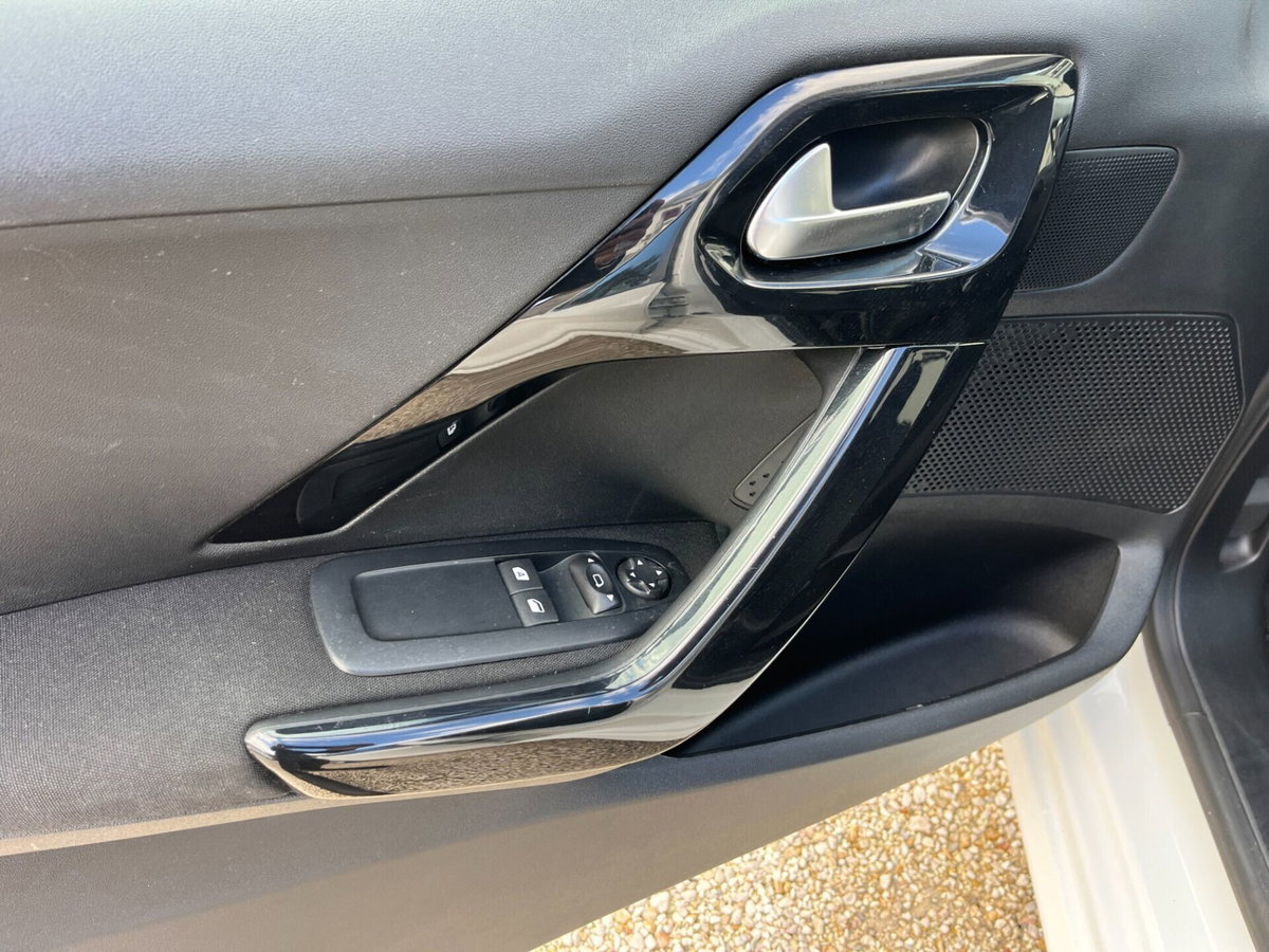 Peugeot 208 82 Stop&Start 5 porte Allure (10)