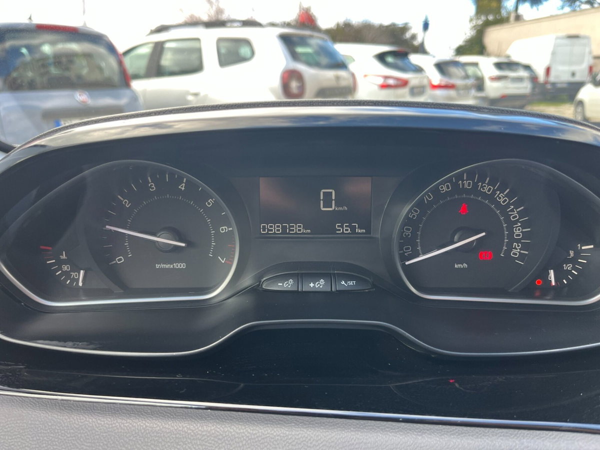 Peugeot 208 82 Stop&Start 5 porte Allure (13)
