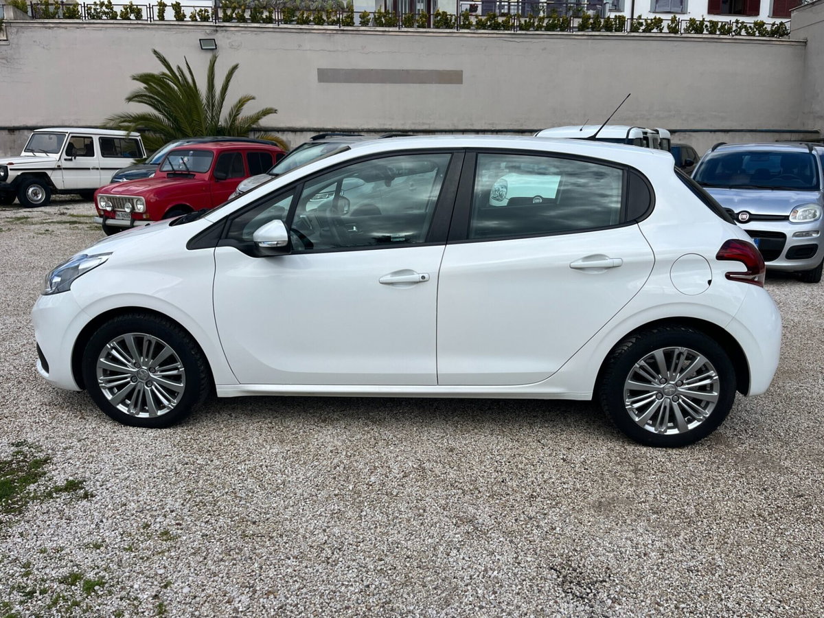 Peugeot 208 82 Stop&Start 5 porte Allure (2)