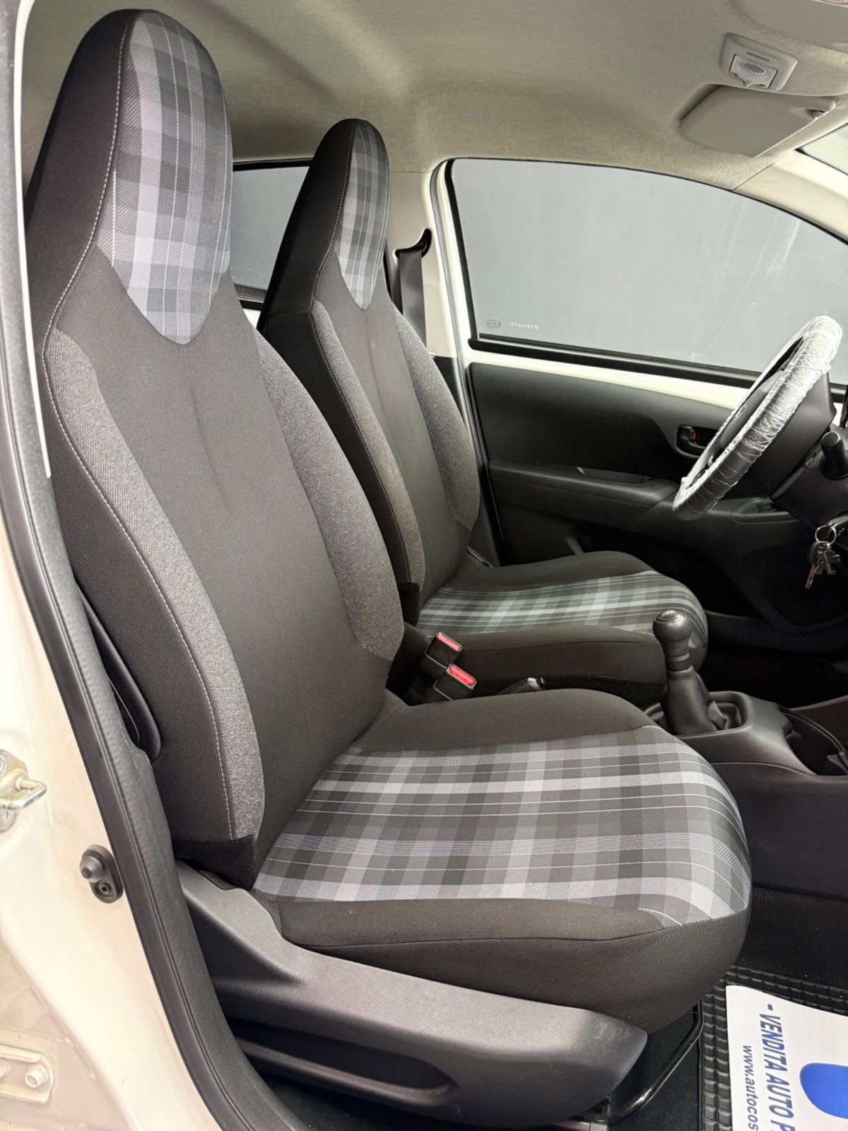 Peugeot 108 72 5 porte Collection (14)