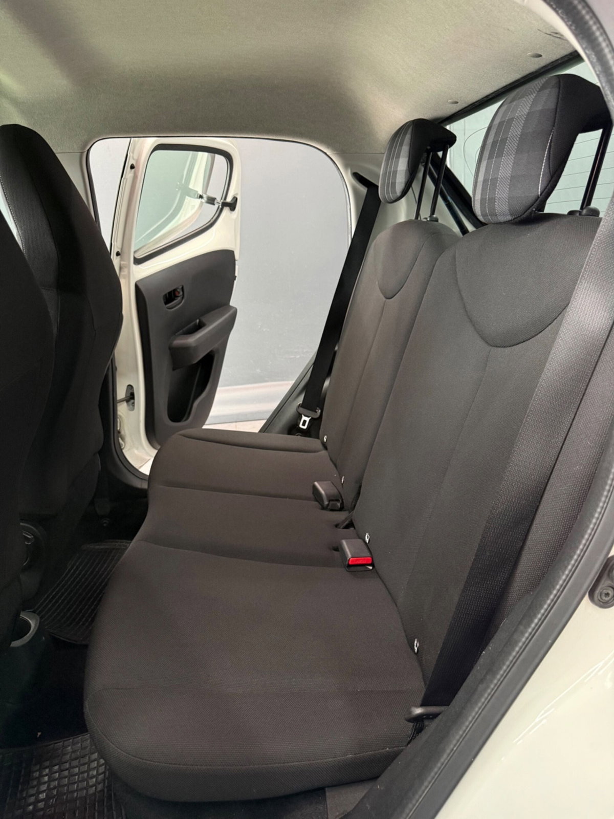 Peugeot 108 72 5 porte Collection (15)