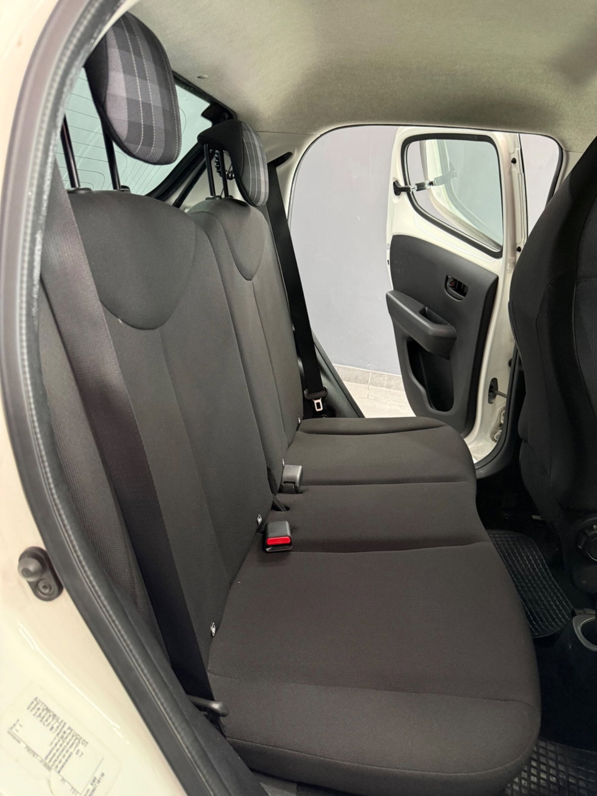 Peugeot 108 72 5 porte Collection (16)