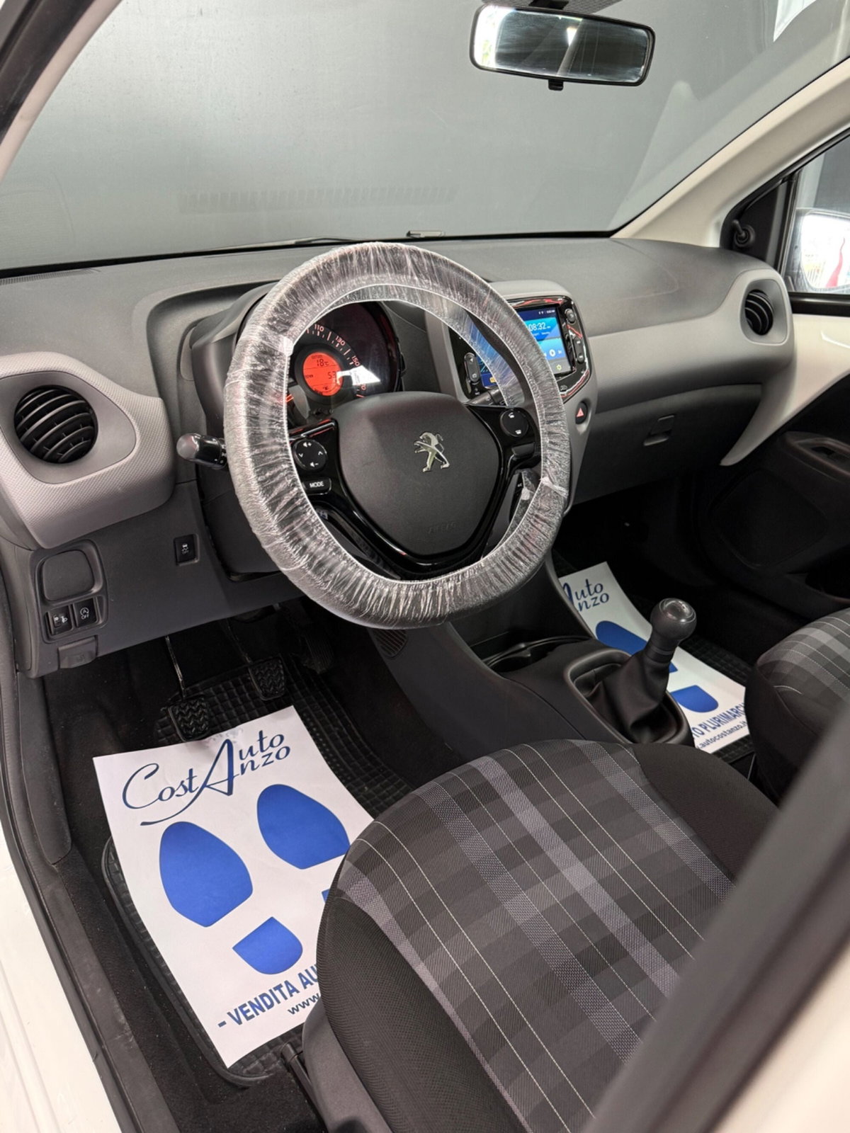 Peugeot 108 72 5 porte Collection (8)