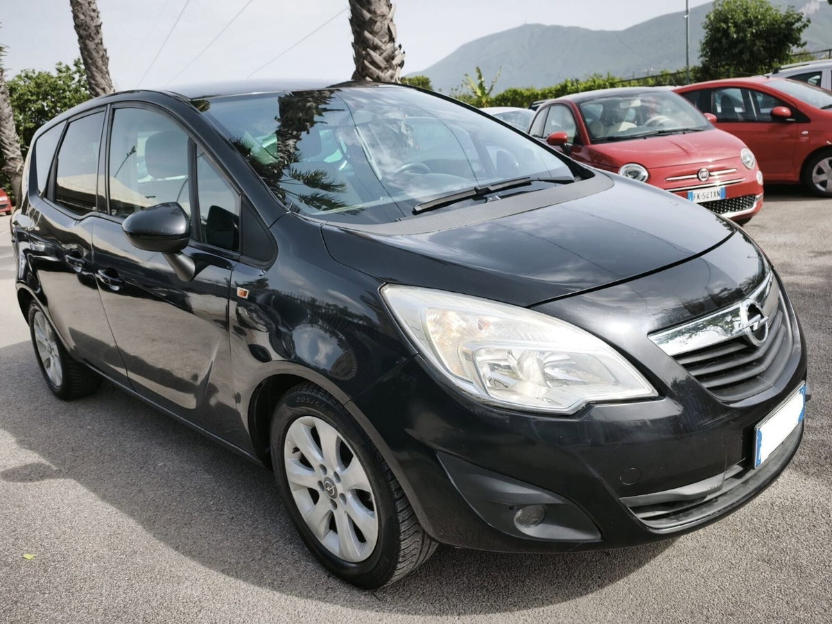 Opel Meriva 1.3 CDTI Cosmo (2)