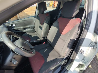 Renault Clio 1.2 75CV 5 porte Wave (11)