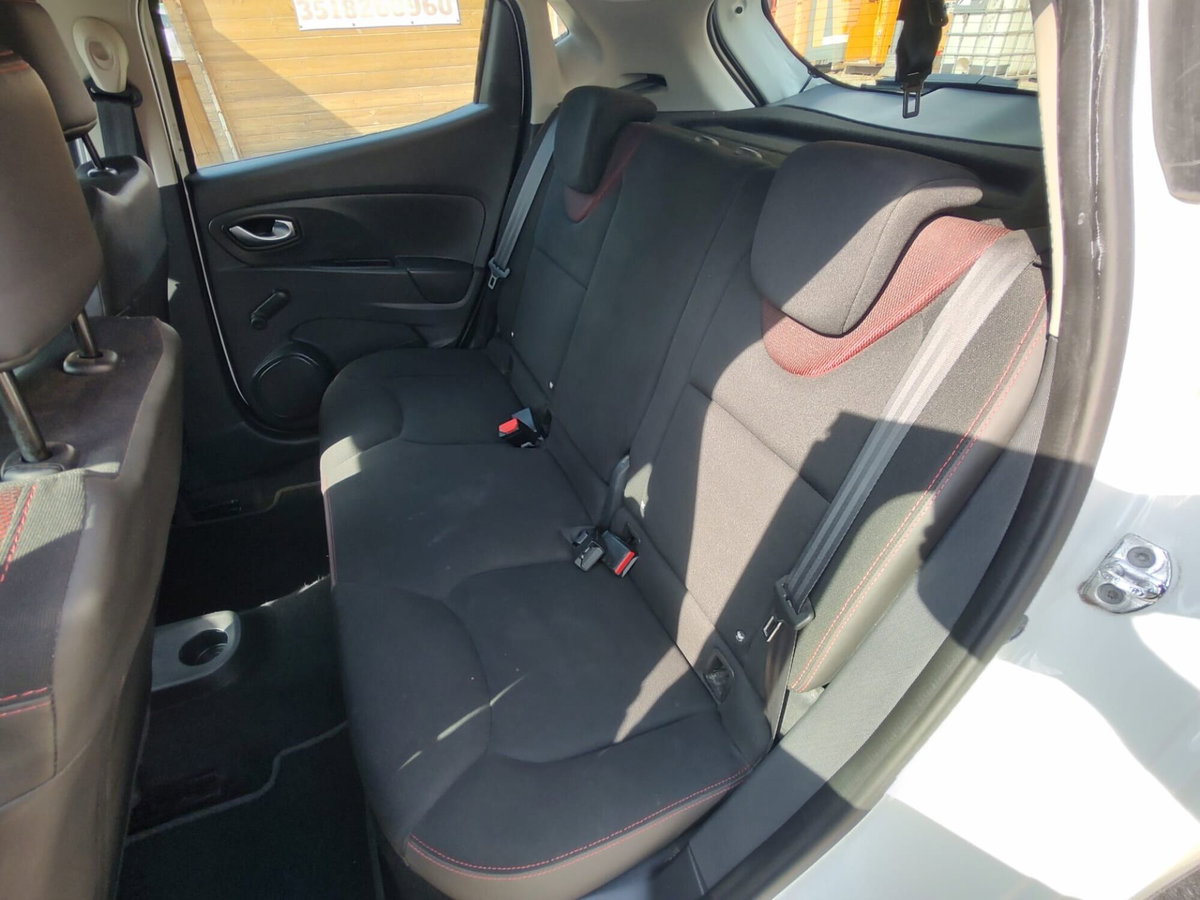 Renault Clio 1.2 75CV 5 porte Wave (16)