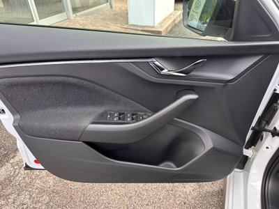 Skoda Kamiq 1.0 TSI 110 CV DSG Style (15)
