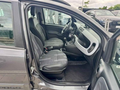 Fiat Panda 1.3 MJT 95 CV S&S City Cross (16)