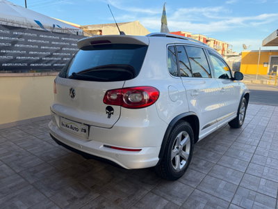 Volkswagen Tiguan 2.0 TDI DPF 4MOTION DSG Sport & Style (10)