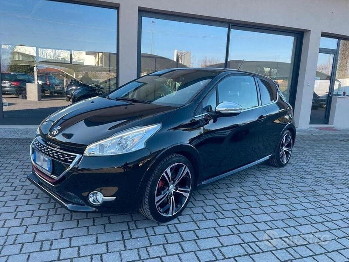 Peugeot 208 THP 200 CV 3 porte GTi (3)
