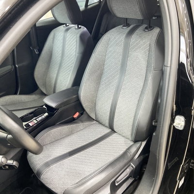 Peugeot 2008 1.2 turbo Allure 100cv (7)