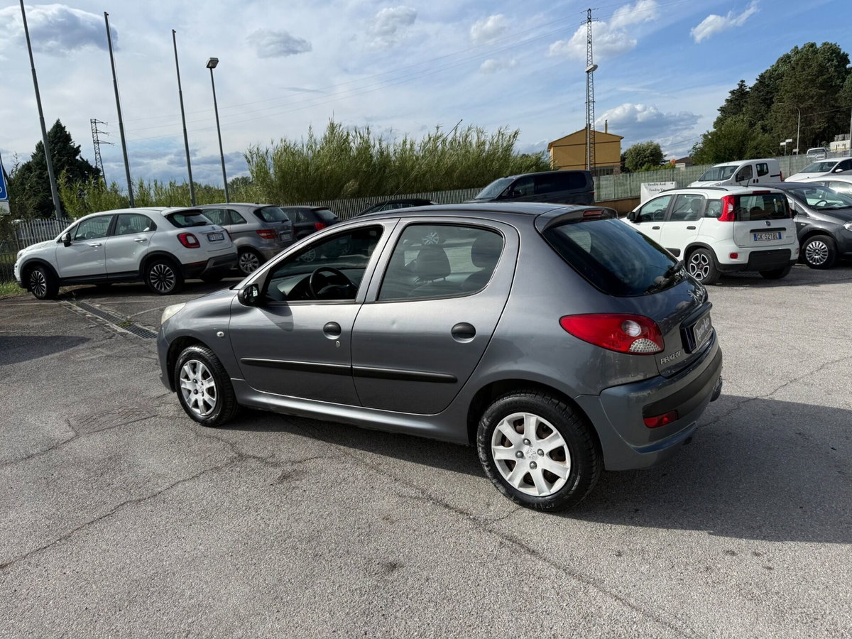 Peugeot 206 60CV 3p. (3)