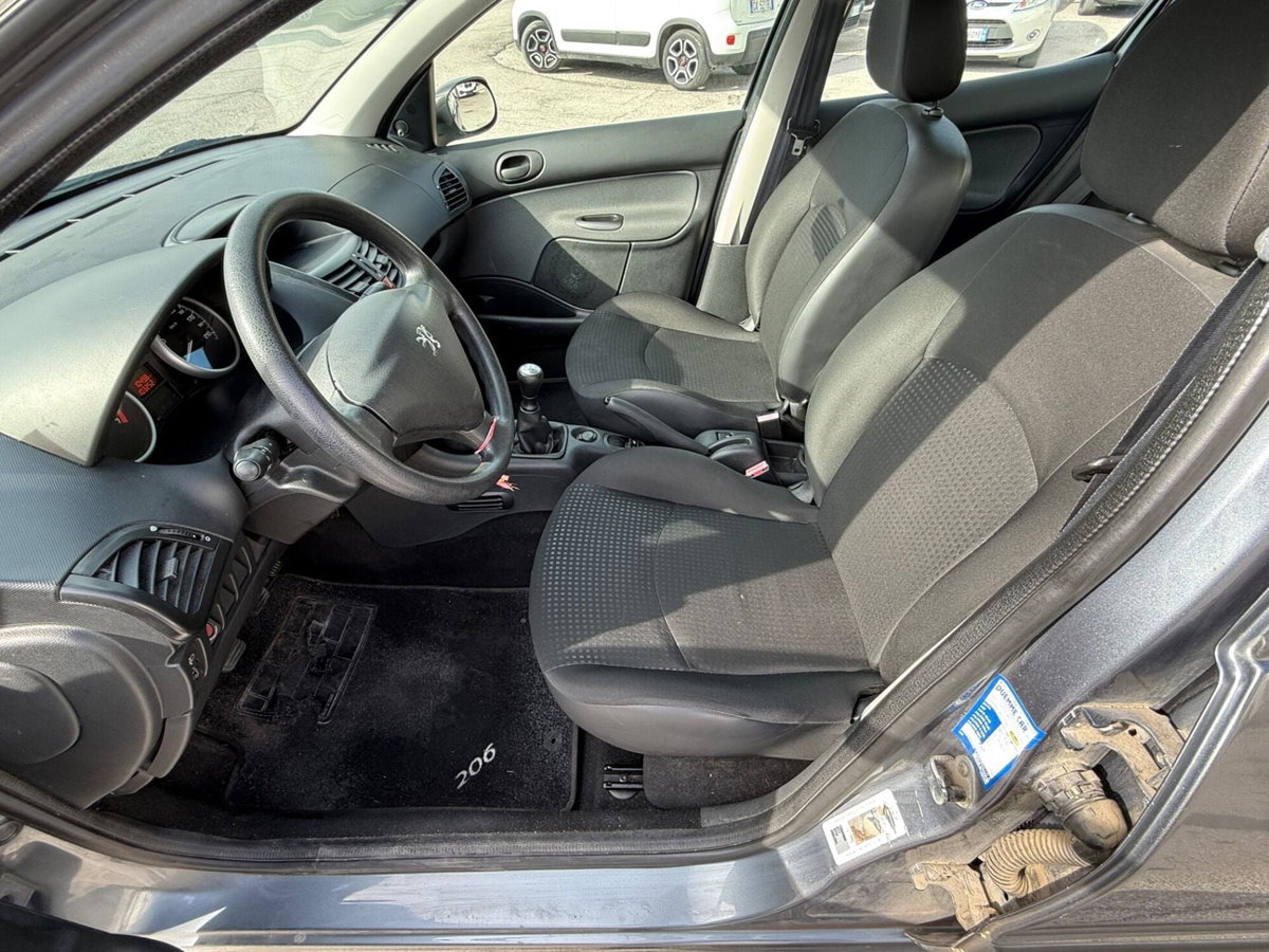 Peugeot 206 60CV 3p. (9)