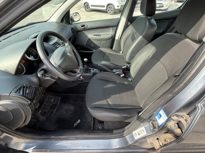 Peugeot 206 60CV 3p. (9)