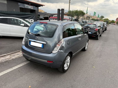 Lancia Ypsilon 1.4 Diva Ecochic GPL (2)