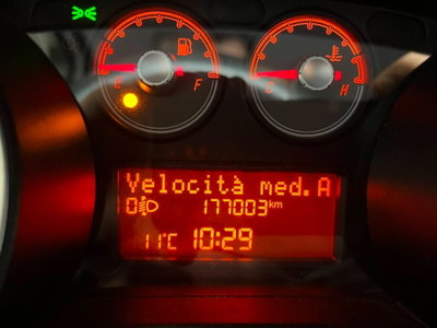 Fiat Punto Evo 1.3 Mjt 95 CV DPF 5 porte S&S Dualogic Emotion (9)