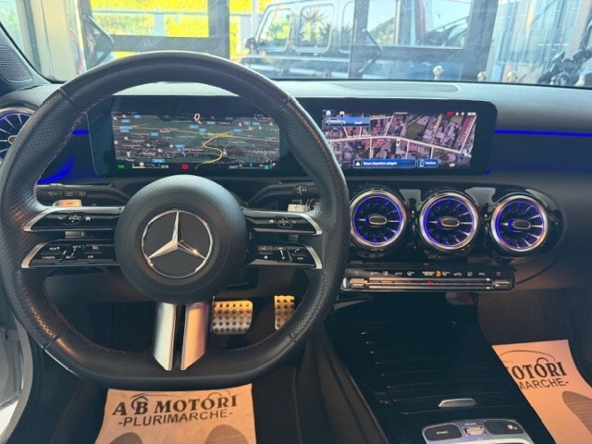 Mercedes-Benz Classe A 180 d Automatic Premium (13)