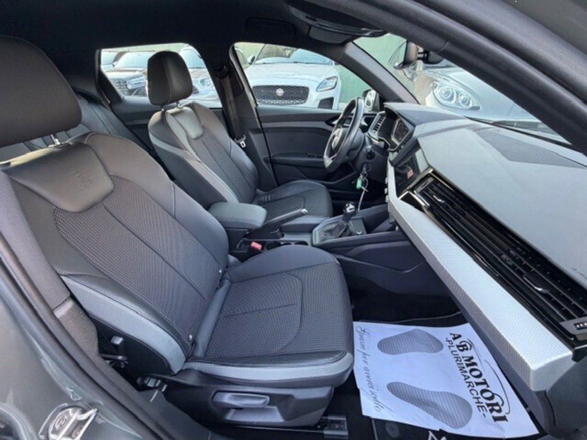 Audi A1 Sportback 30 TFSI S line edition (16)