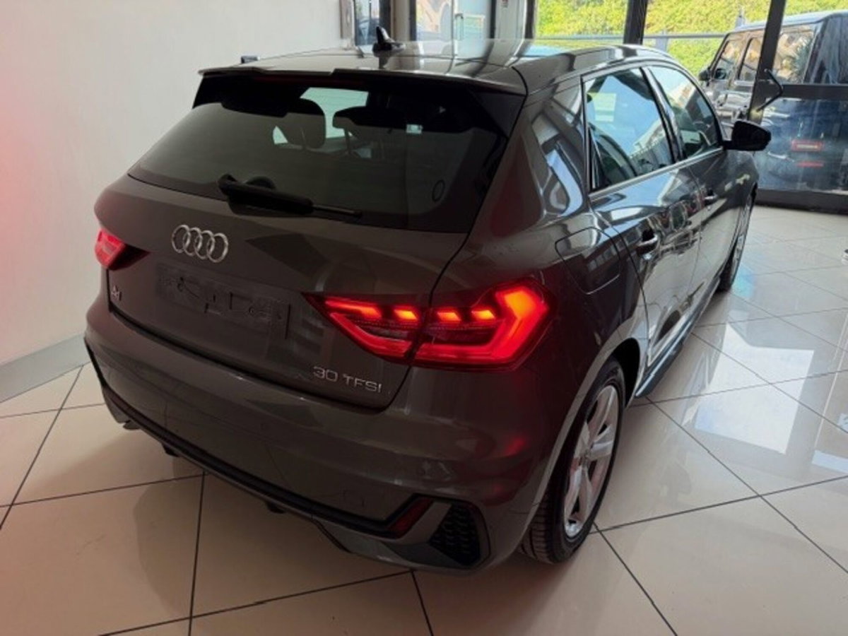 Audi A1 Sportback 30 TFSI S line edition (6)