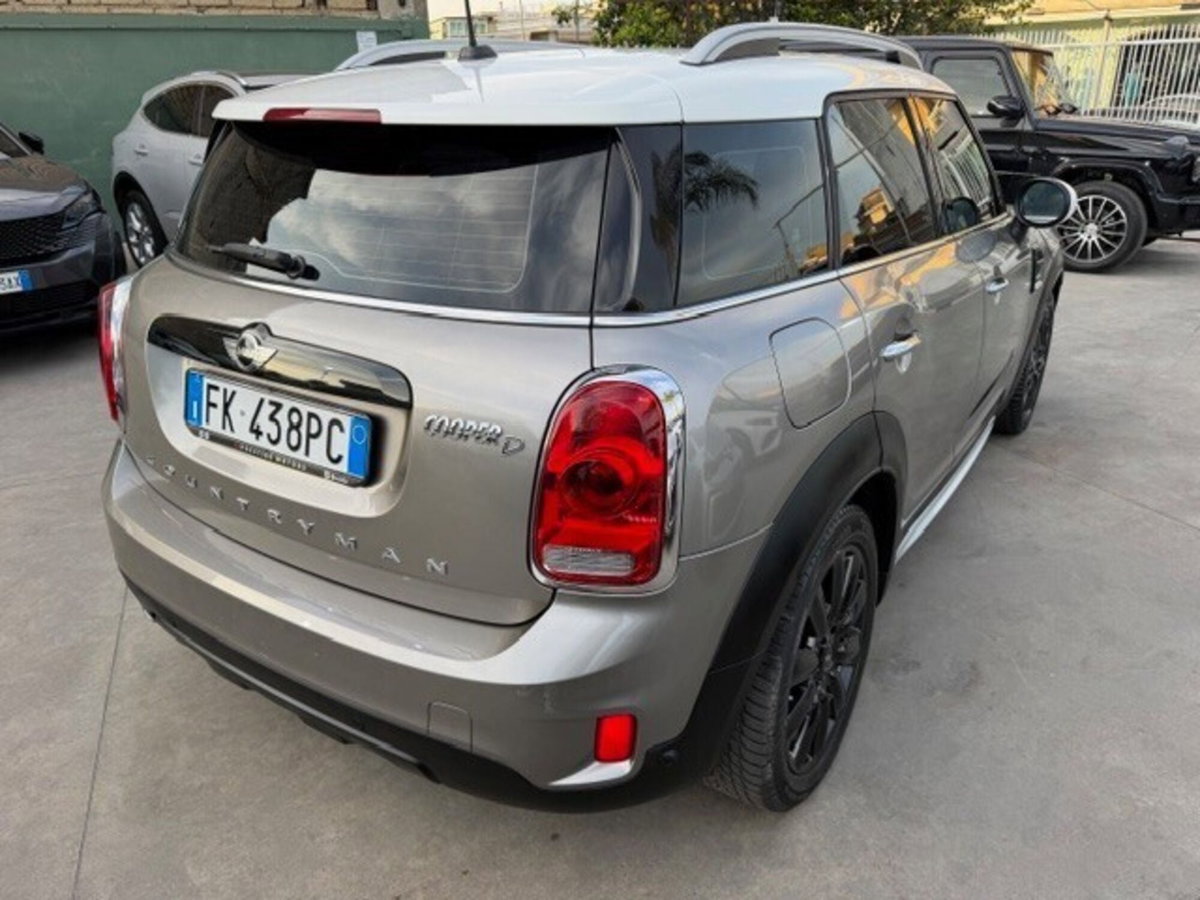 MINI Mini Countryman 2.0 Cooper D Essential Countryman (6)