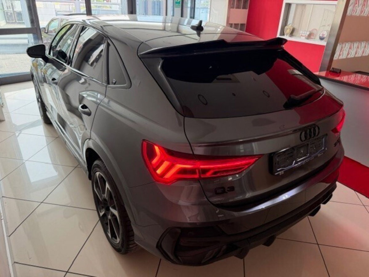Audi Q3 Sportback 35 TDI quattro S tronic S line edition (8)