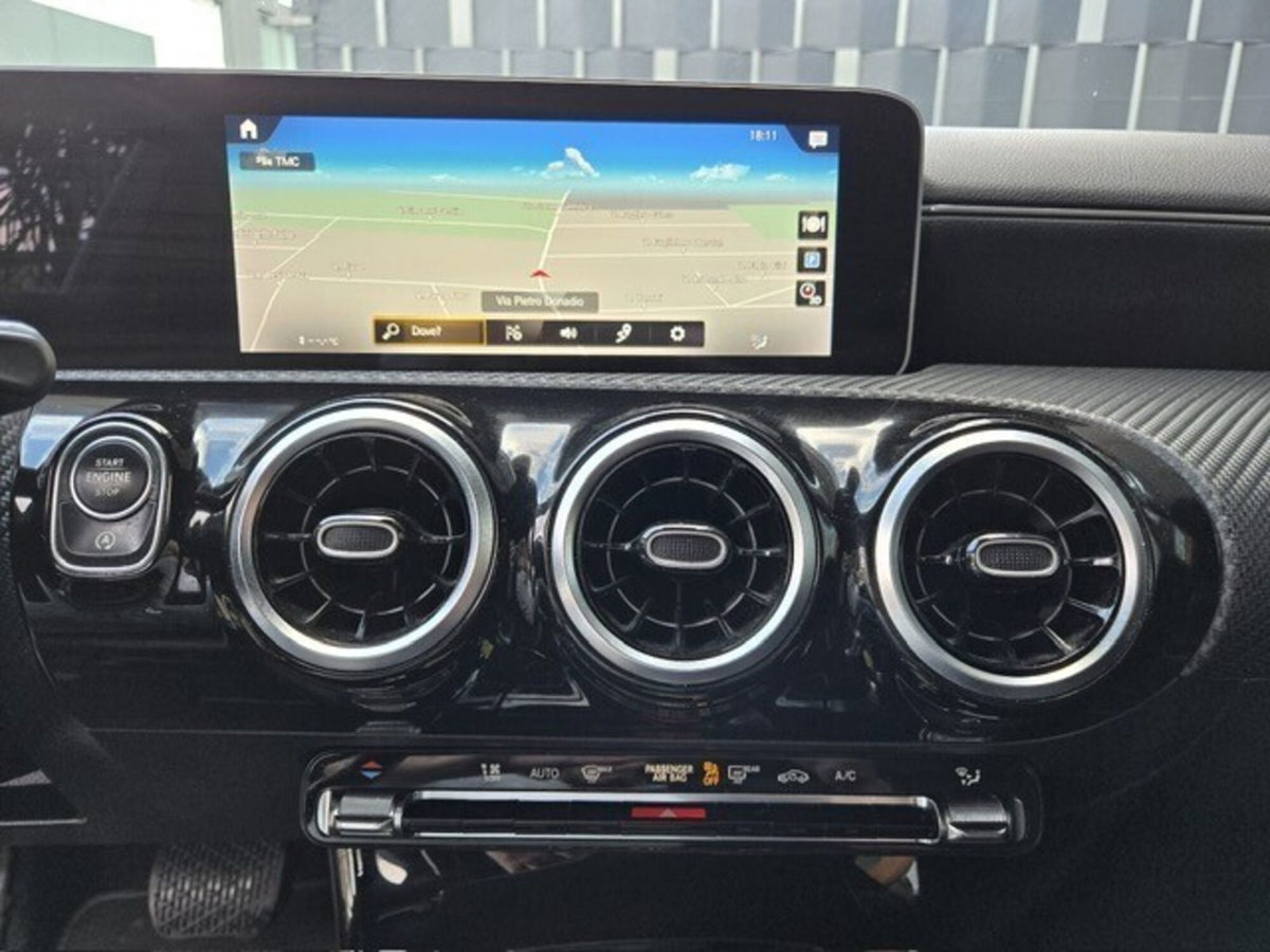Mercedes-Benz Classe A 180 d Automatic Sport (12)