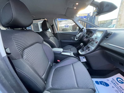Renault Scenic E-Tech Electric XMod dCi 110 CV Start&Stop Energy Limited (9)