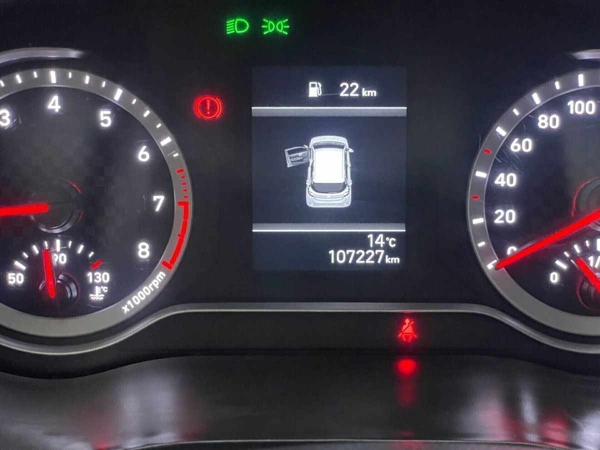 Hyundai i10 1.0 MPI Advanced (19)