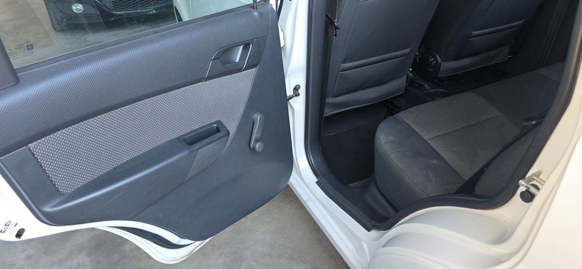 Chevrolet Aveo 1.2 70CV 5 porte LS (10)