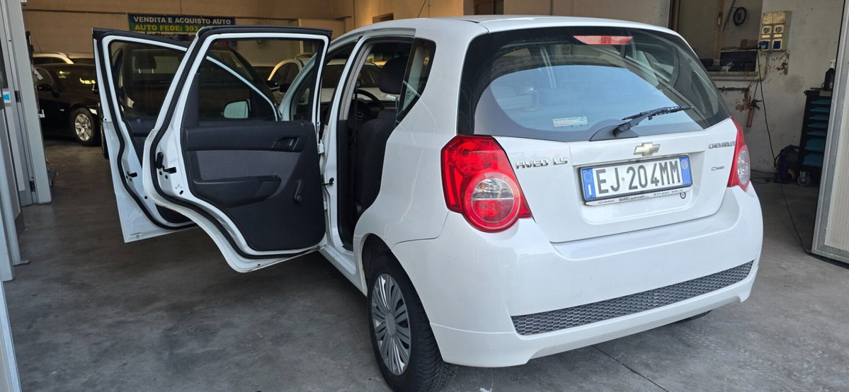 Chevrolet Aveo 1.2 70CV 5 porte LS (4)