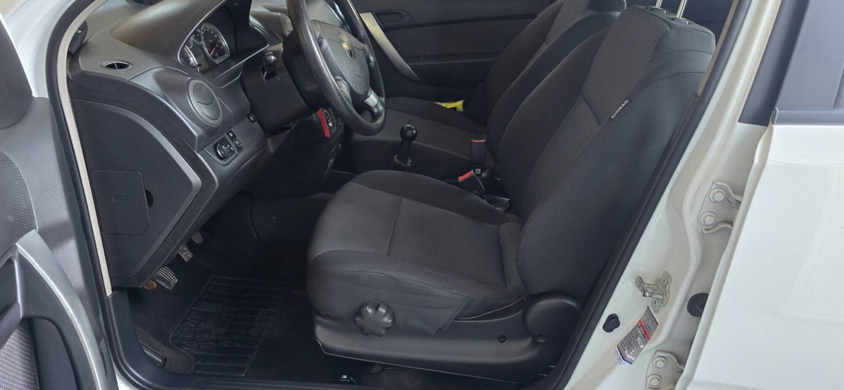 Chevrolet Aveo 1.2 70CV 5 porte LS (6)