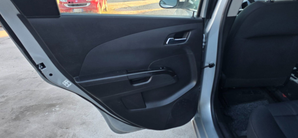 Chevrolet Aveo 1.2 86CV 5 porte LT (14)