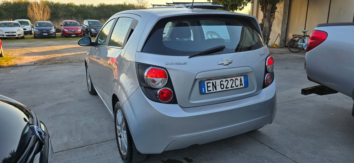 Chevrolet Aveo 1.2 86CV 5 porte LT (7)