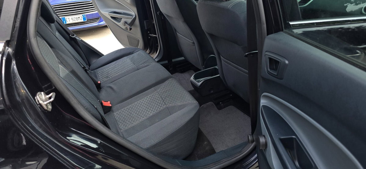 Ford Fiesta 1.4 5 porte Bz.- GPL Titanium (12)