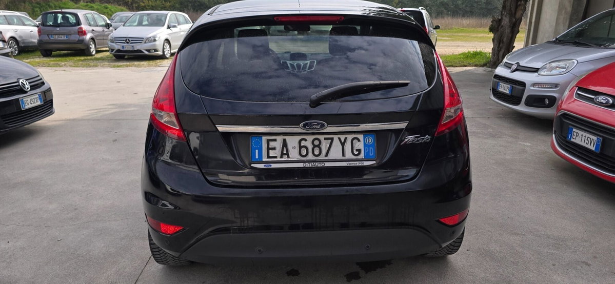 Ford Fiesta 1.4 5 porte Bz.- GPL Titanium (5)