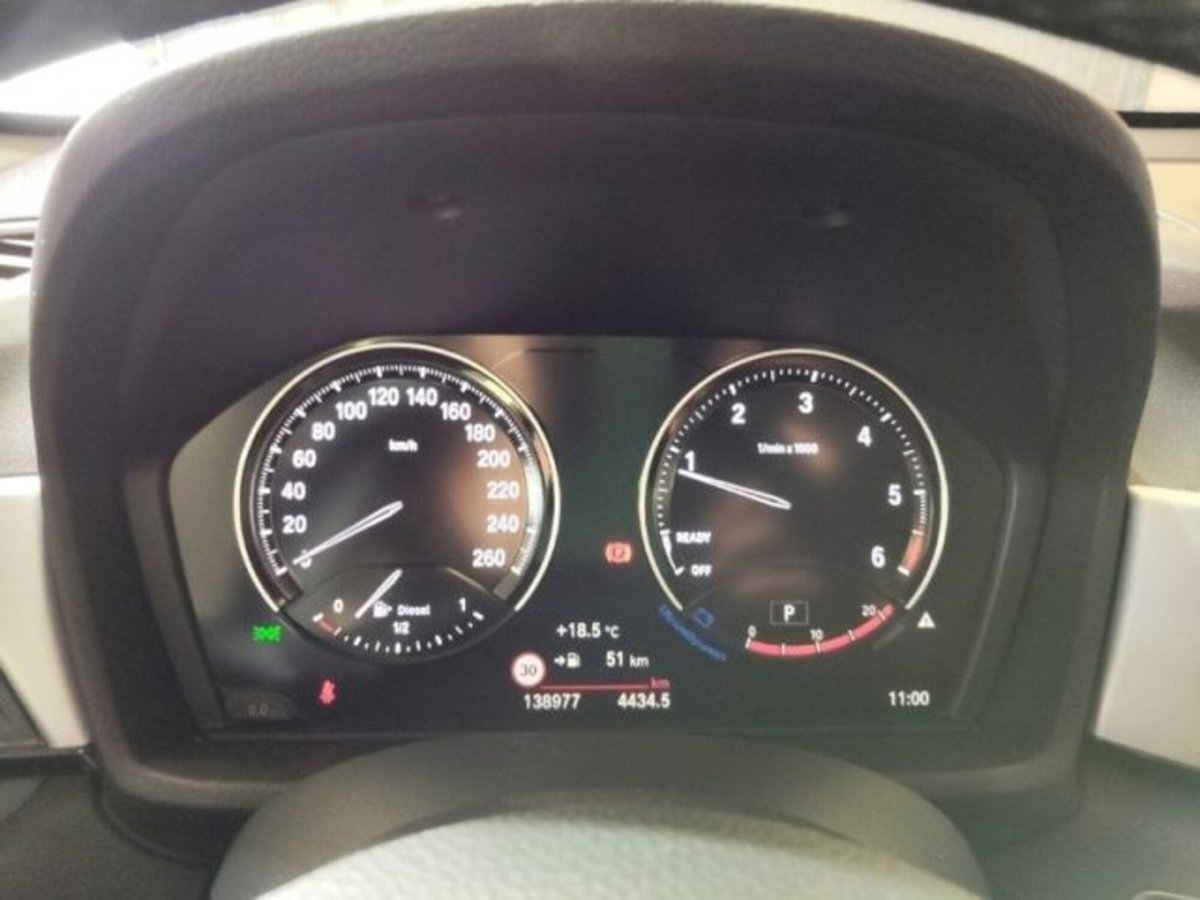 BMW X1 sDrive18d Business Advantage (7)