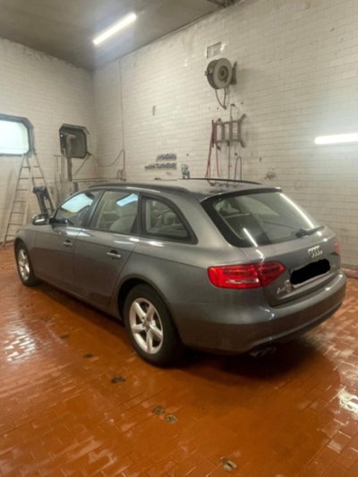 Audi A4 Avant 2.0 TDI 177CV Ambiente (16)