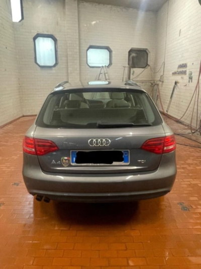 Audi A4 Avant 2.0 TDI 177CV Ambiente (18)