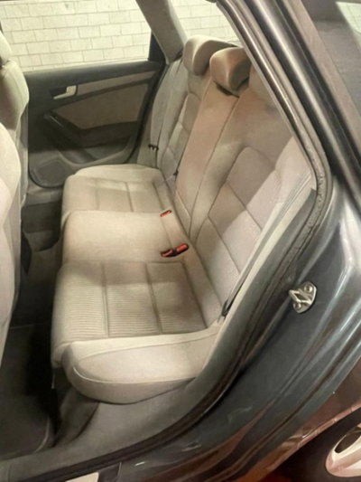 Audi A4 Avant 2.0 TDI 177CV Ambiente (2)