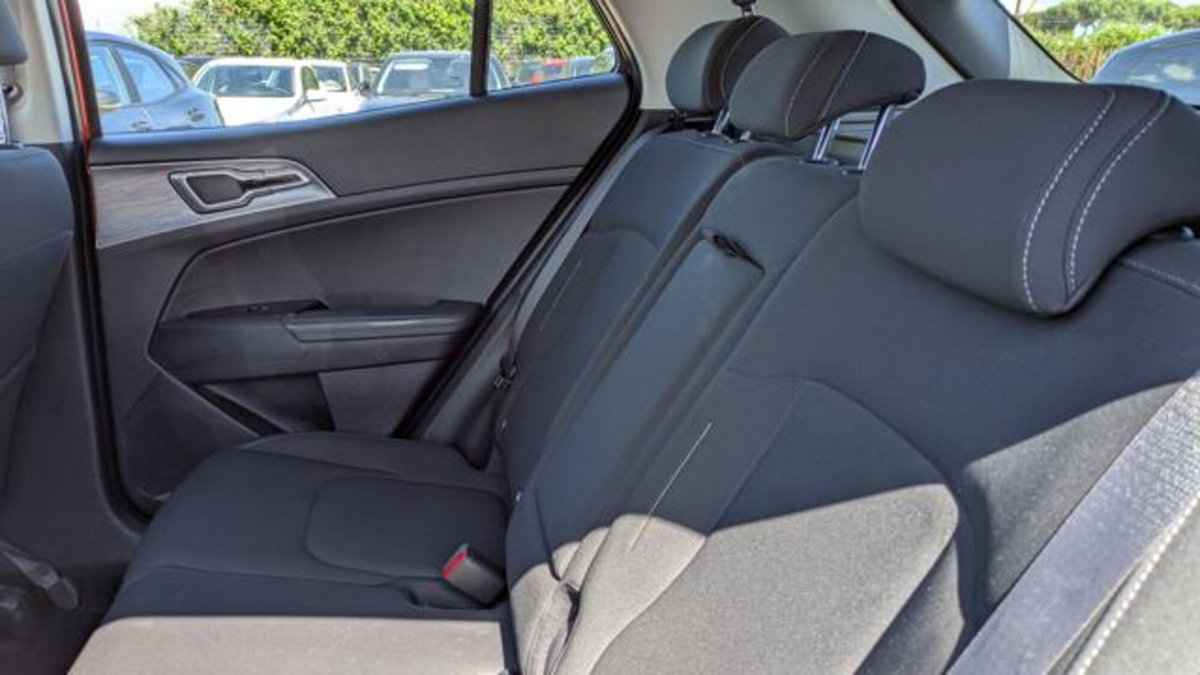 Kia Sportage crdi mhev Business dct7 (15)