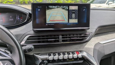 Peugeot 3008 BlueHDi 130 S&S EAT8 GT (13)