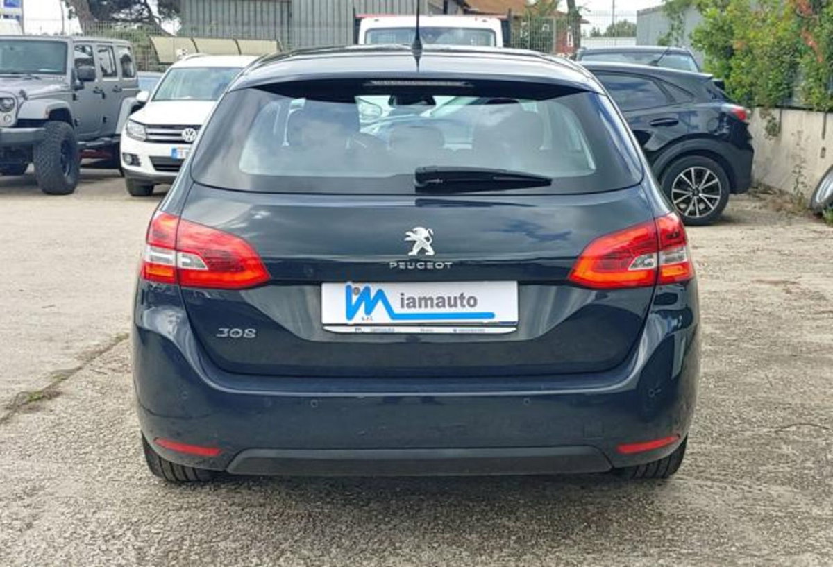 Peugeot 308 SW BlueHDi 120 S&S EAT6 Allure (13)