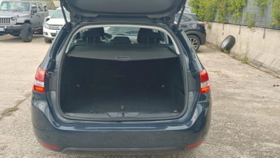 Peugeot 308 SW BlueHDi 120 S&S EAT6 Allure (14)