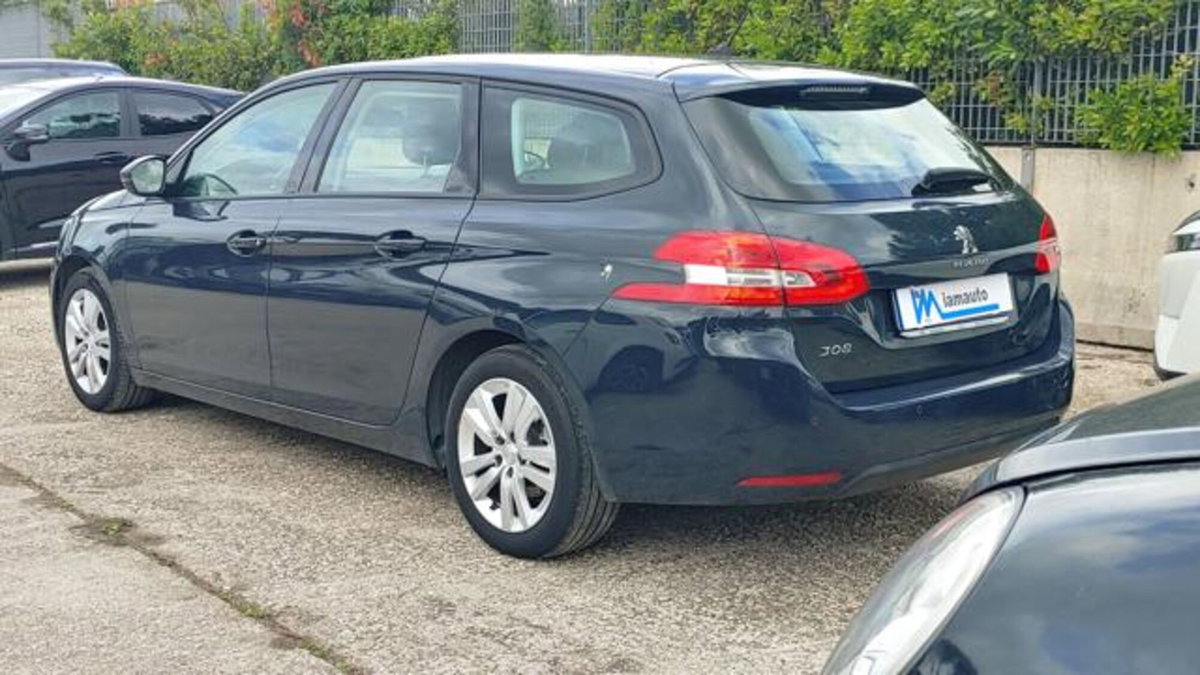 Peugeot 308 SW BlueHDi 120 S&S EAT6 Allure (3)